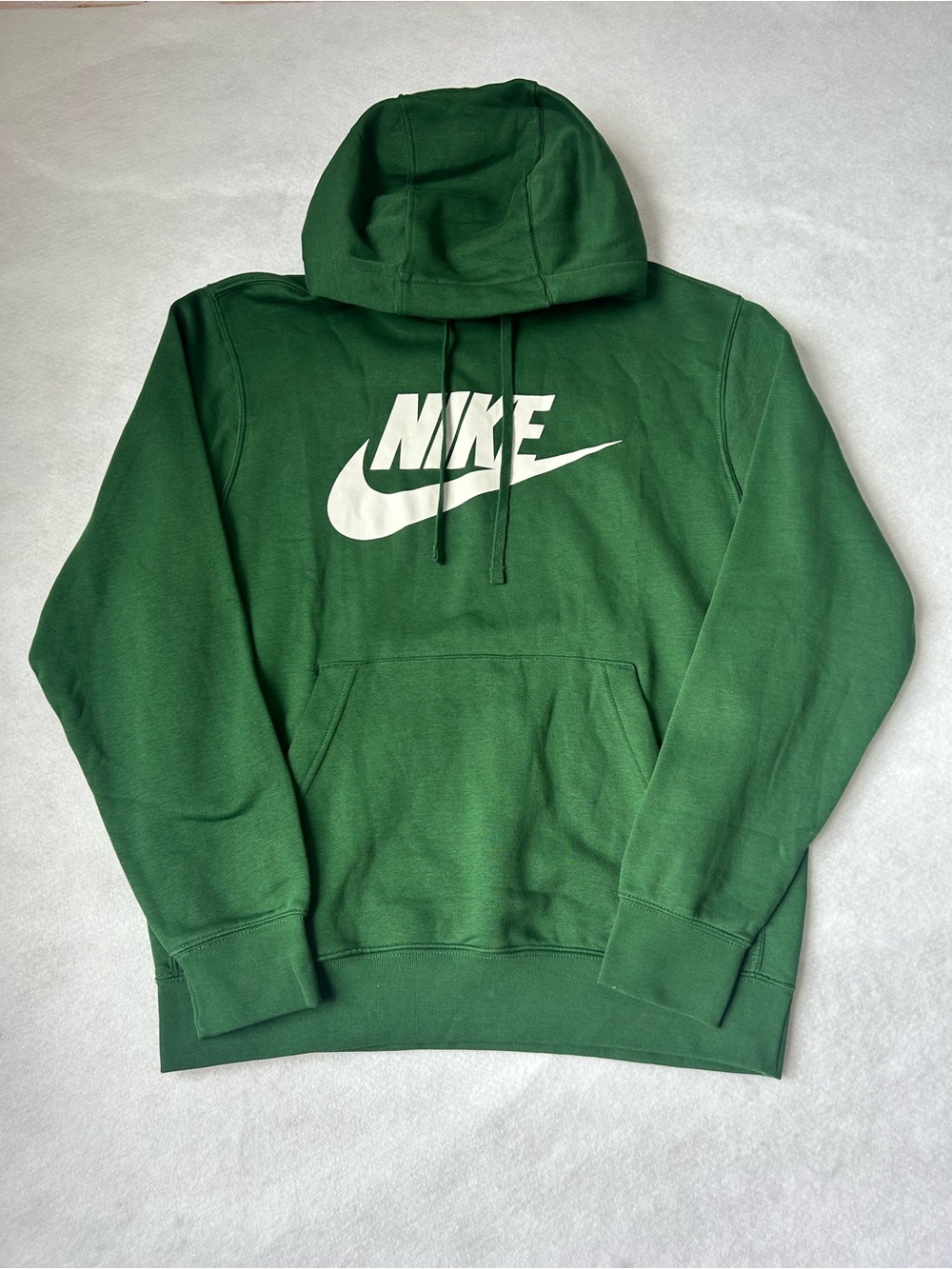 Nike Hoodie Mens Medium Green Pullover Sportswear Club Fleece Sweater NWOT